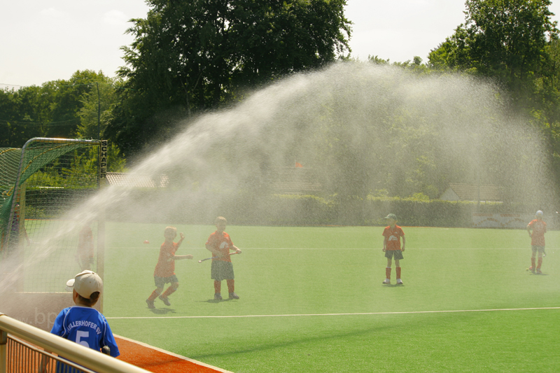 _MG_6030.JPG - Vor dem zweiten Spiel eine kurze Erfrischung für die Spieler.